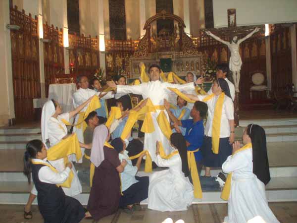 Philippine Dancing Nuns 05